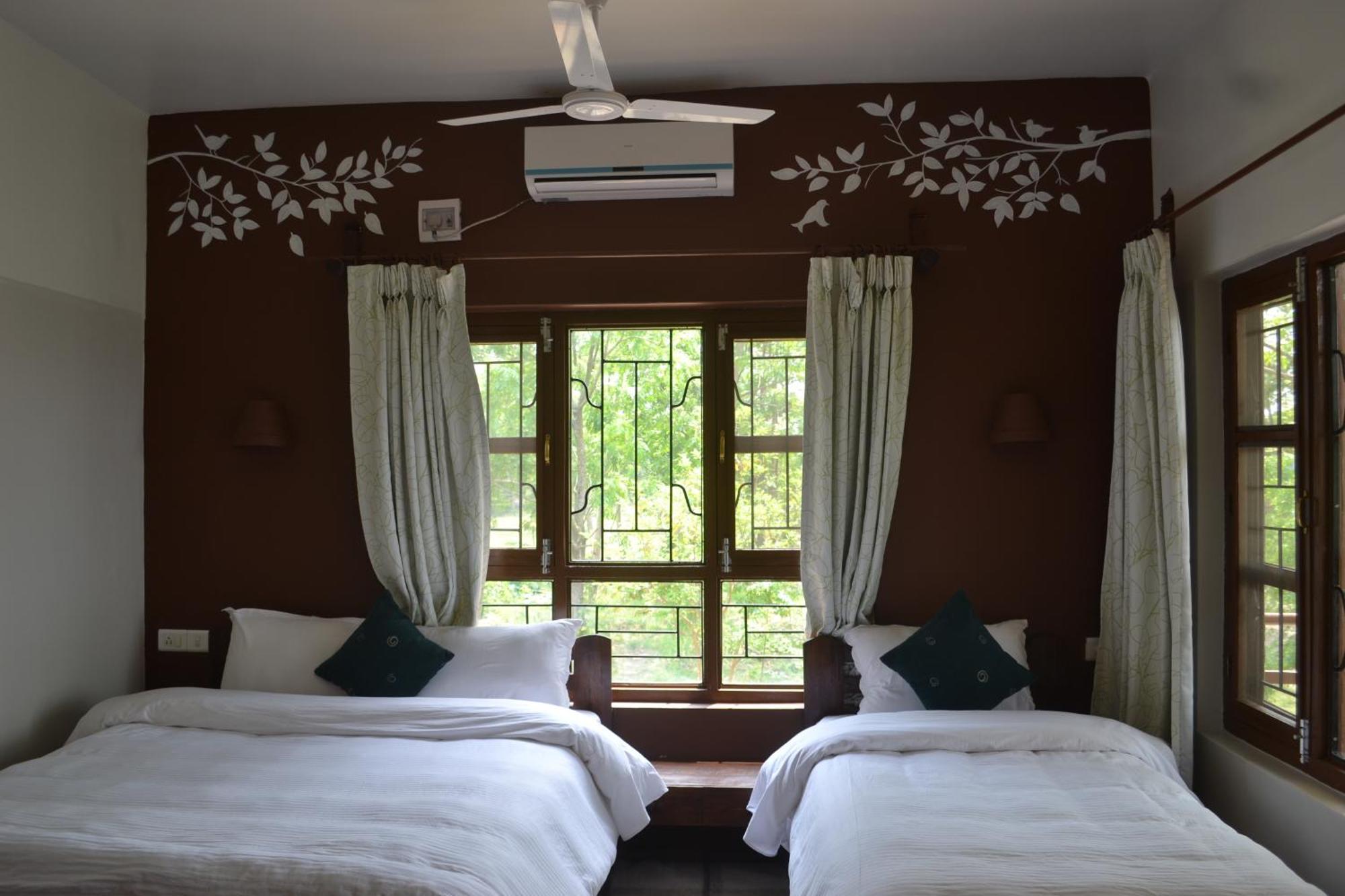 River View Jungle Camp Sauraha Værelse billede